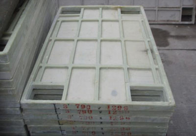 ����������g