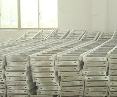 ����������g 